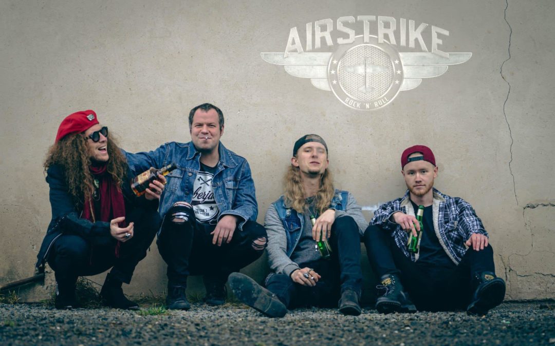 AIRSTRIKE präsentieren neue Single “Rollercoaster”