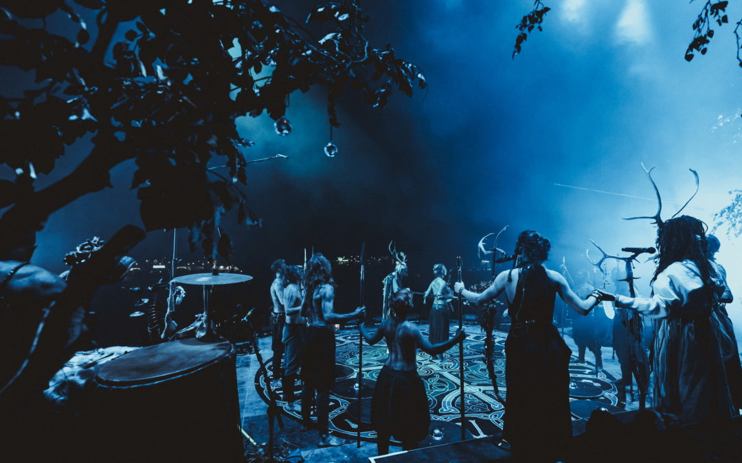 Meyer Sound und Heilung beeindrucken auf dem Roskilde Festival 2024 mit immersiver Show